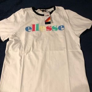 Never worn White ellesse t- shirt